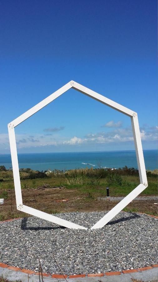Taitung Sansiantai B&B Chenggong Buitenkant foto
